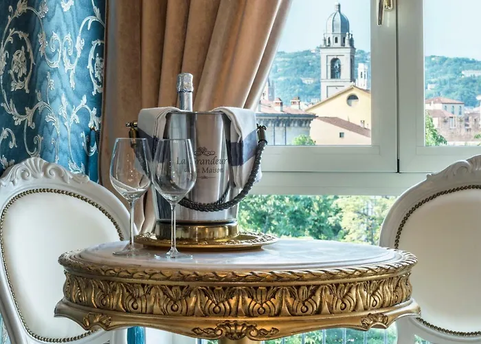 Royal Olympus Pensión 4*